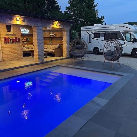 Hotel Camper Met Sauna En Zwembad In De Rand Van De Vlaamse Ardennen Haaltert Exterior foto