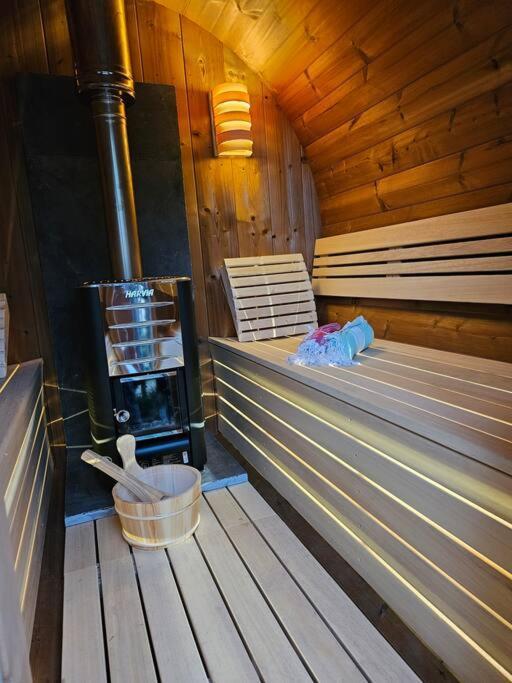 Hotel Camper Met Sauna En Zwembad In De Rand Van De Vlaamse Ardennen Haaltert Exterior foto